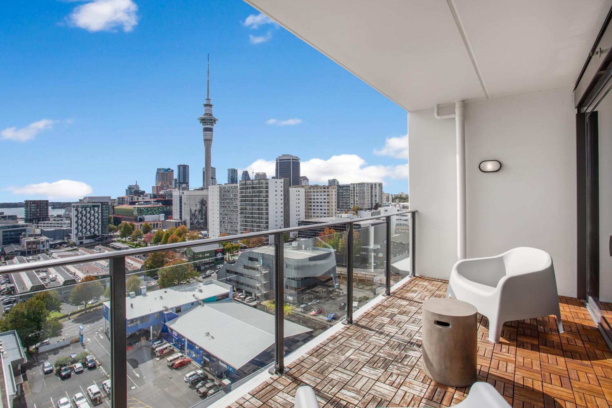 Skyline Serenade Apt With Skycity View And Parking โอ๊คแลนด์ ภายนอก รูปภาพ